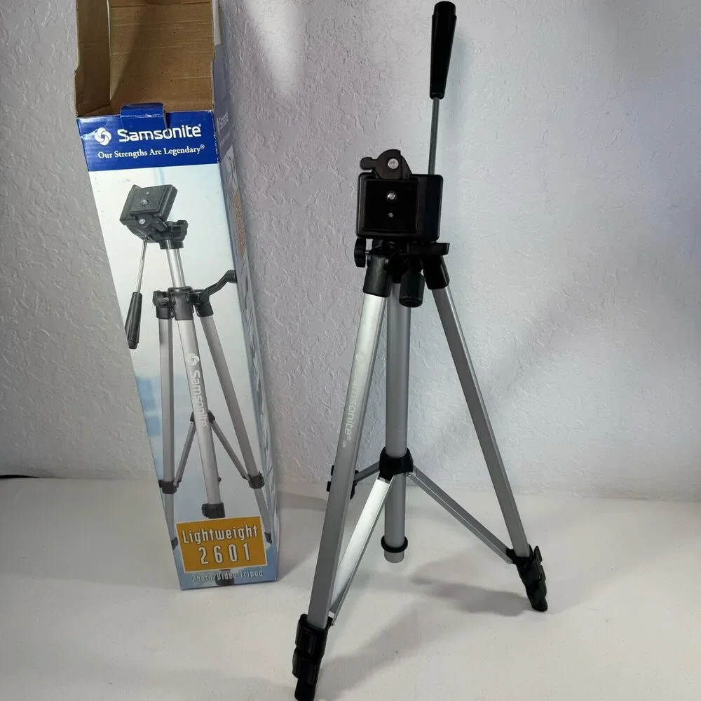 Samsonite Lightweight 2601‎ Photo/Video Tripod Adjustable Height Aluminum